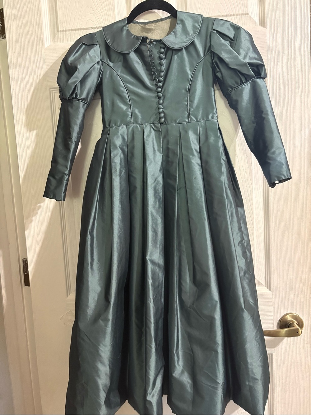 Girls' Emerald Green Satin Party Dress with Peter Pan Collar